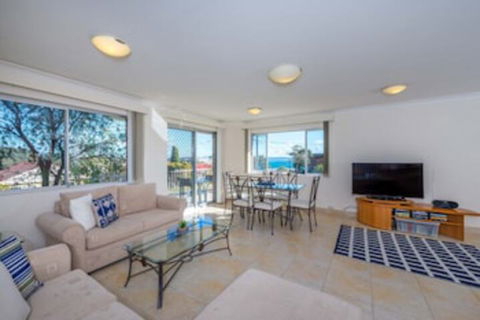Ronald Avenue 1 / 65 Shoal Bay - Perths Hotel 0