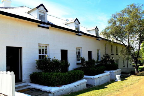 Lythgo's Row Colonial Cottages - Perths Hotel 2