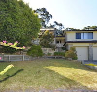 Pet Friendly Lentara St. 10 Fingal Bay - Perths Hotel