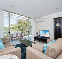 Aura Unit 12 Shoal Bay - Perths Hotel