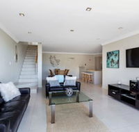 Aura 13 Shoal Bay - Perths Hotel