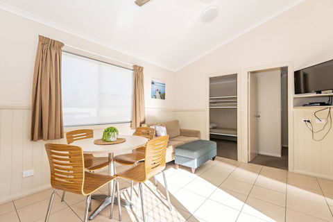Holiday Haven White Sands - Perths Hotel 7