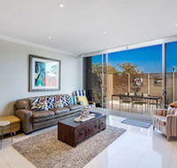 Aura Unit 10 Shoal Bay - Perths Hotel