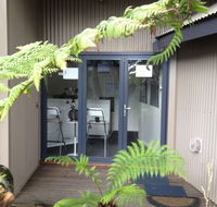 Tanjil Creek lodge - Perths Hotel