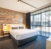 Nightcap at Westside Hotel - Perths Hotel