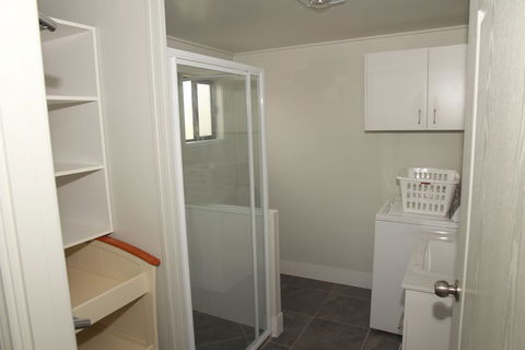 Donegal Farmstay - Perths Hotel 3