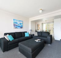 9 Cirrus at Fingal Bay - Perths Hotel