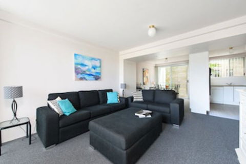9 Cirrus At Fingal Bay - Perths Hotel 0