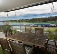 Waterline 202 - Perths Hotel