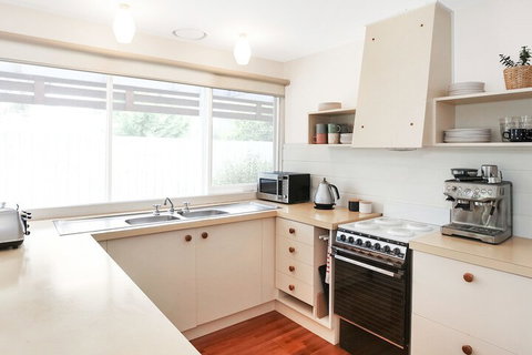 Backyard Bliss - Perths Hotel 2