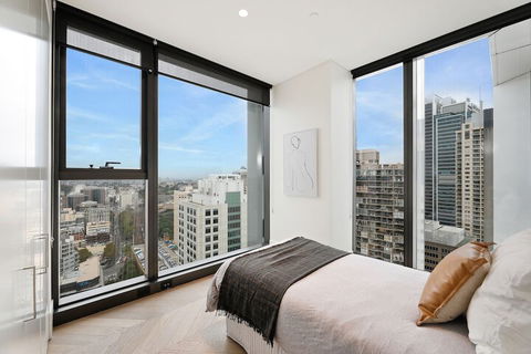 Ultra Modern Brand New CBD View - Perths Hotel 3