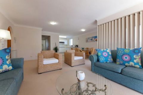 Kamilaroi Unit 6, 58-60 Magnus Street - Perths Hotel 0