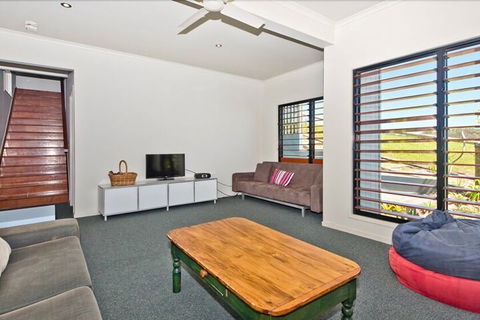 Blue Crab Beach House - Perths Hotel 2