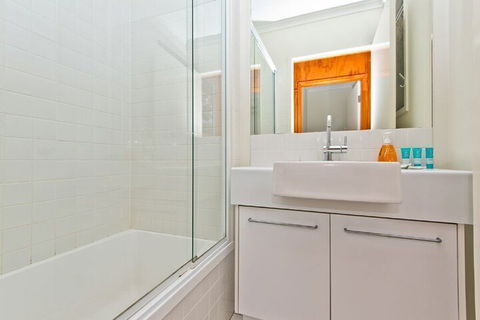 The Birdcage - Perths Hotel 5