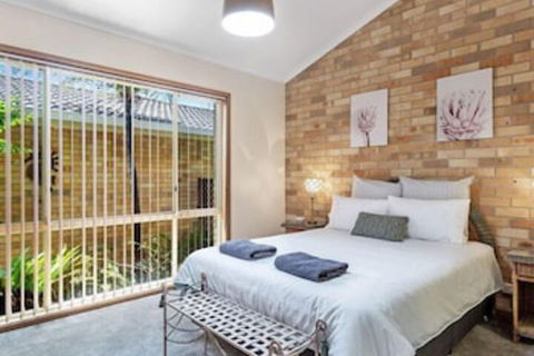 Life's A Beach At Shoal Bay - Perths Hotel 5