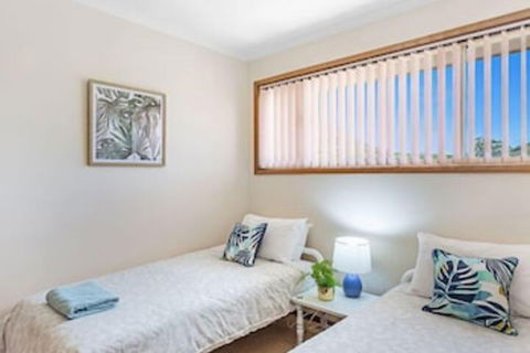 Life's A Beach At Shoal Bay - Perths Hotel 3