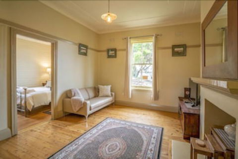 Steele Point Cottage - Perths Hotel 4