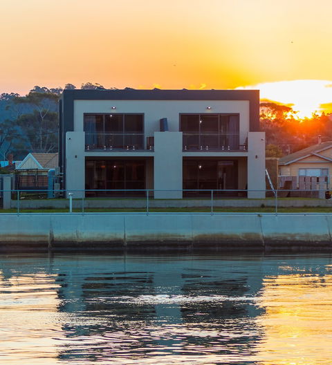 Ulverstone Waterfront Apartments - Perths Hotel 0