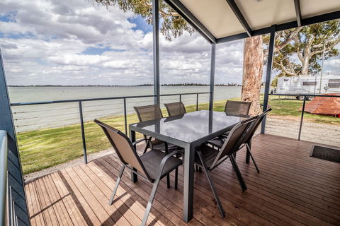 Lake Boga Caravan Park - Perths Hotel 3