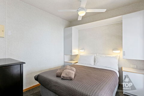 Lake Boga Caravan Park - Perths Hotel 5