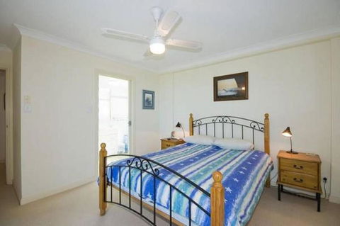 Mirage Unit 602 6 10 Manning Street - Perths Hotel 2
