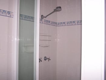 Forster Lodge 16 - Perths Hotel 2