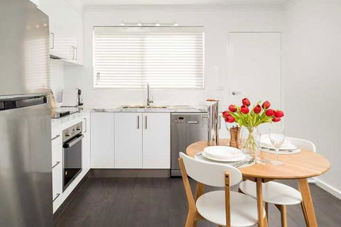 Understated Elegance Affordable Luxury - Perths Hotel 5