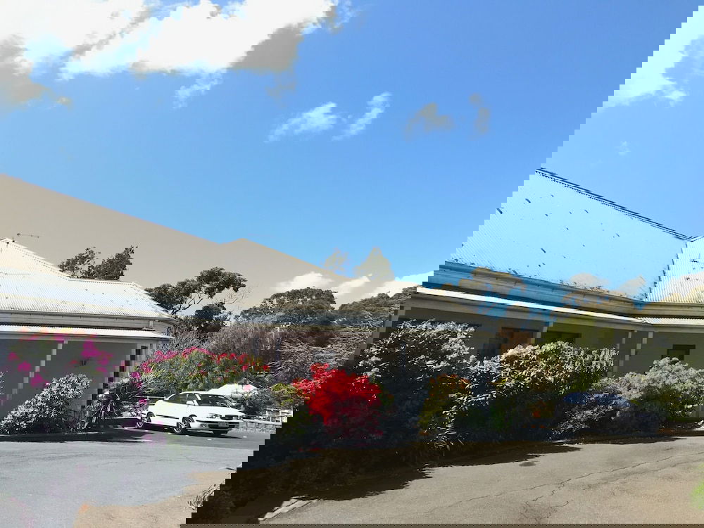 Stony Rise TAS Perths Hotel