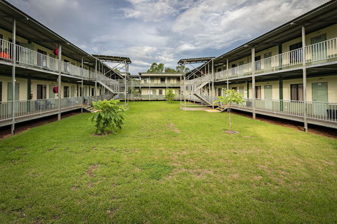 Victoria Accommodation Village - Perths Hotel 4