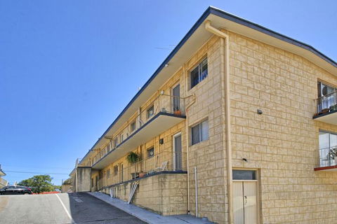 SUMMER BREEZE - Holiday And Business Accommodation - Perths Hotel 1
