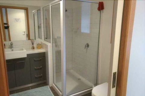 Secret Hut - Perths Hotel 4