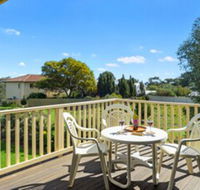 22 Broadbeach Drive - Perths Hotel