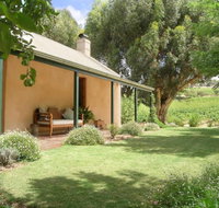 Seppeltsfield Vineyard Cottage - Perths Hotel