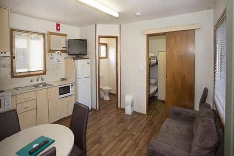 Barossa Tourist Park - Perths Hotel 3