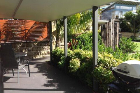 Studio Cabana On Golf In Mollymook - Perths Hotel 2