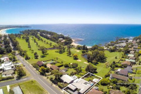 Studio Cabana On Golf In Mollymook - Perths Hotel 5