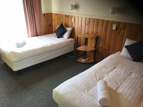 Kellraine Holiday Units - Perths Hotel 3