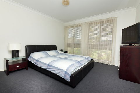 Lake House On Elouera - Perths Hotel 4
