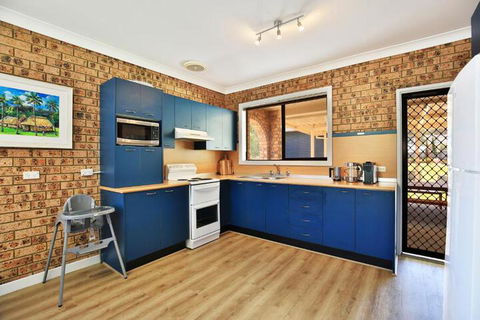 Marias Beach House Pet Friendly - Perths Hotel 4