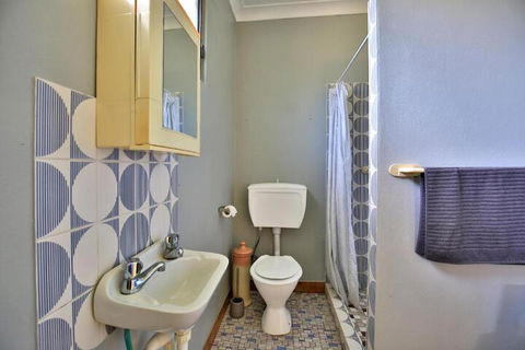 Marias Beach House Pet Friendly - Perths Hotel 3