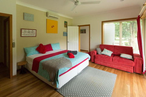 Cairns Homestead Acreage Pet & Family Friendly - Perths Hotel 3