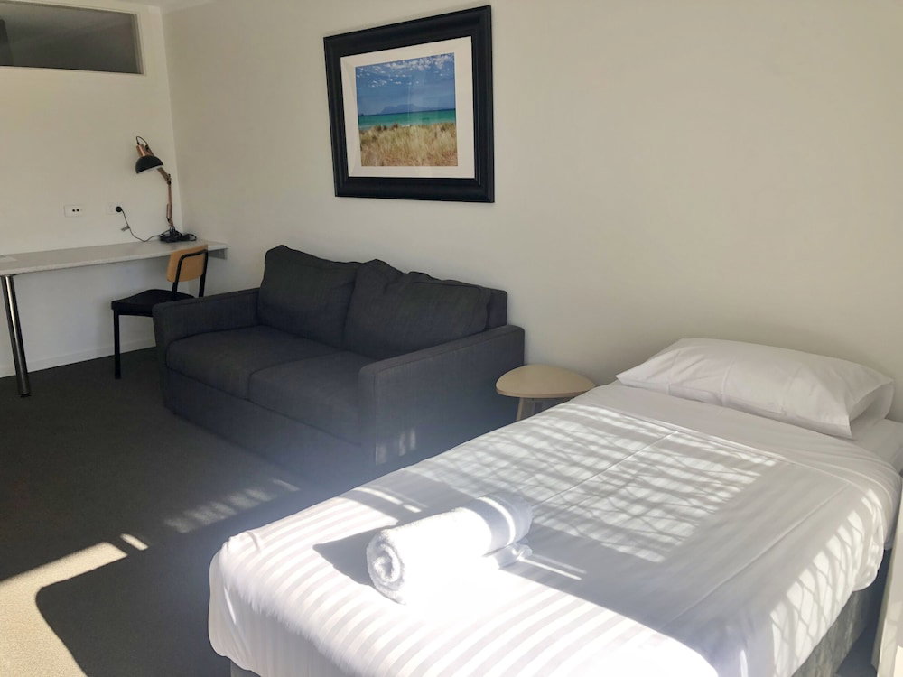 Orford TAS Perths Hotel