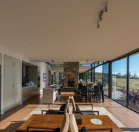 Dragonfly Lodge - Perths Hotel