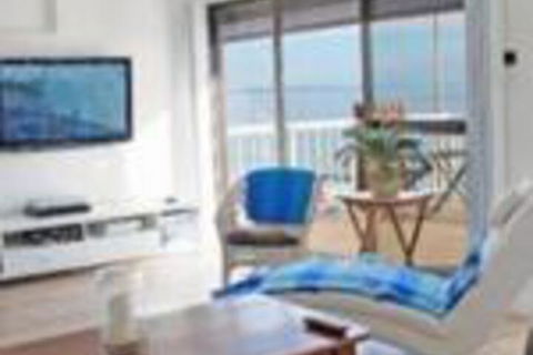 Waterfront Port Noarlunga - Perths Hotel 0