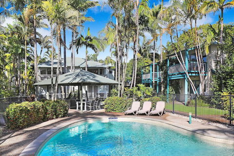 Coral Beach Noosa Resort - Perths Hotel 3