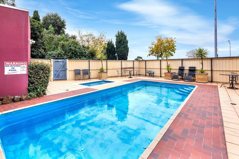 Parkside Motel Geelong - Perths Hotel 2