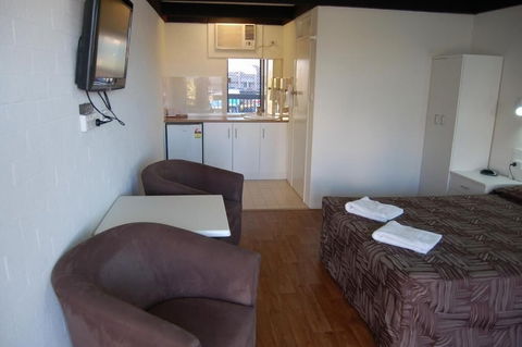 Slipway Hotel Motel - Perths Hotel 4