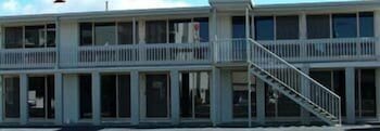 Slipway Hotel Motel - Perths Hotel 0