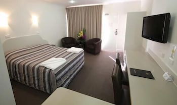  Perths Hotel