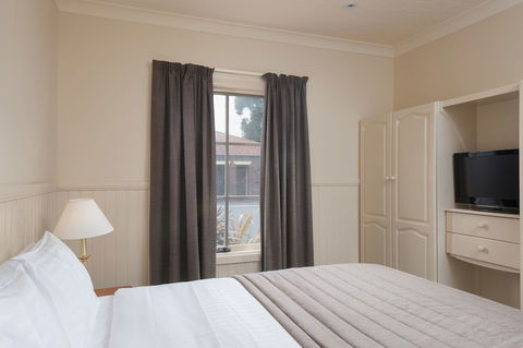 Country Club Villas - Perths Hotel 4